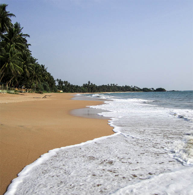 Induwura Beach