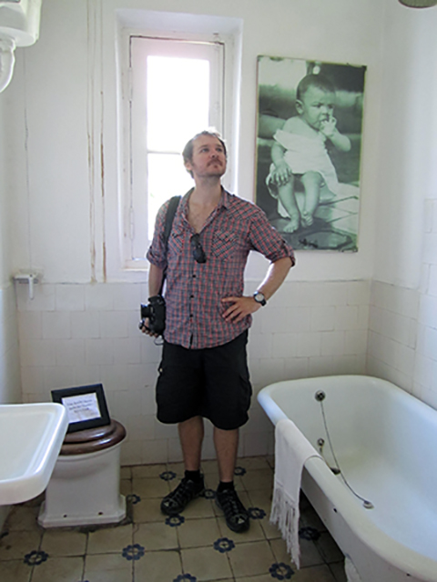Che_Bathroom