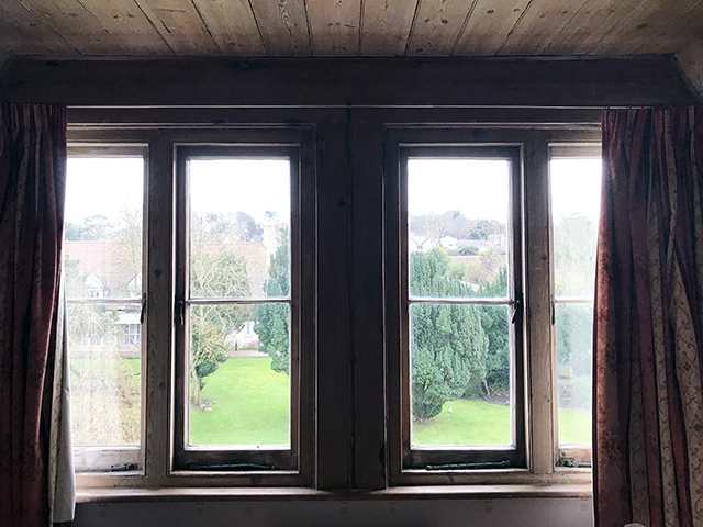 Purbeck_bay_window